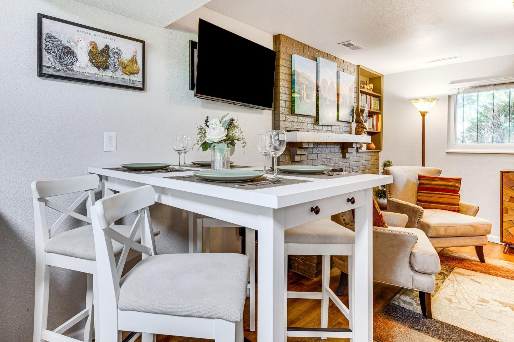 Apartamento Hillside Place With Mountain Views About 8 Mi To Dtwn!